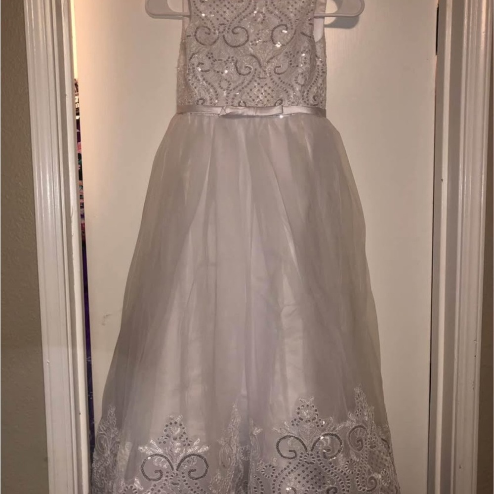 Elegant White Kids Dress with Sequin Details